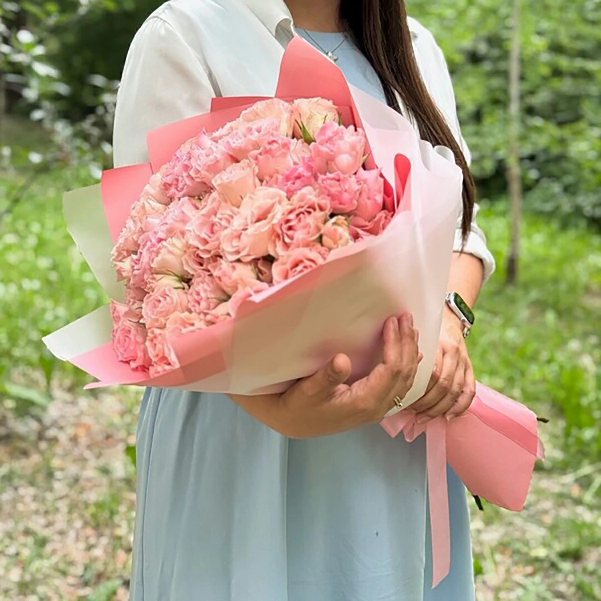 Букет из 15 розовых куст.роз